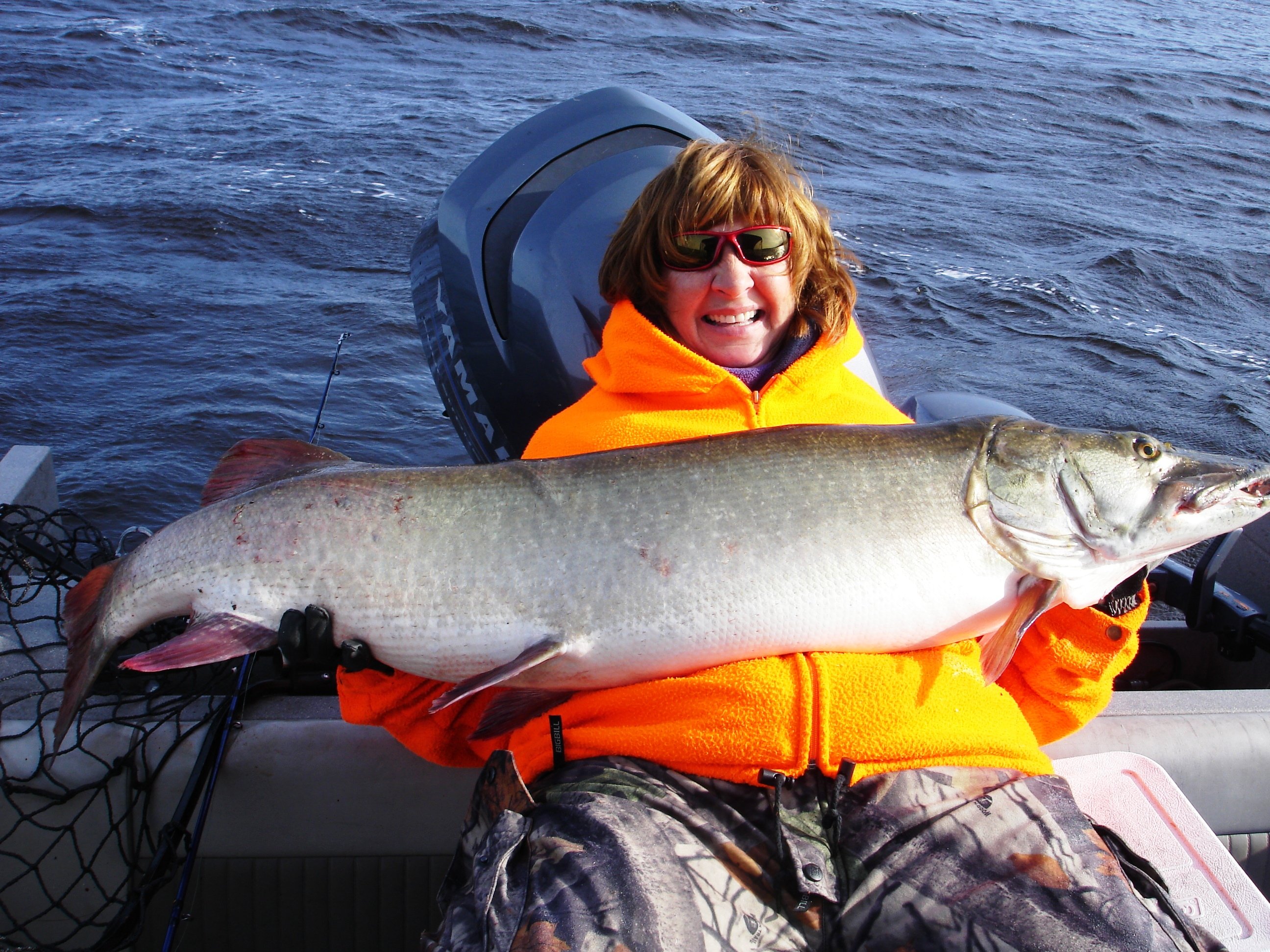 Fishing the Famous Lac Seul in NW Ontario - Canada Fishing