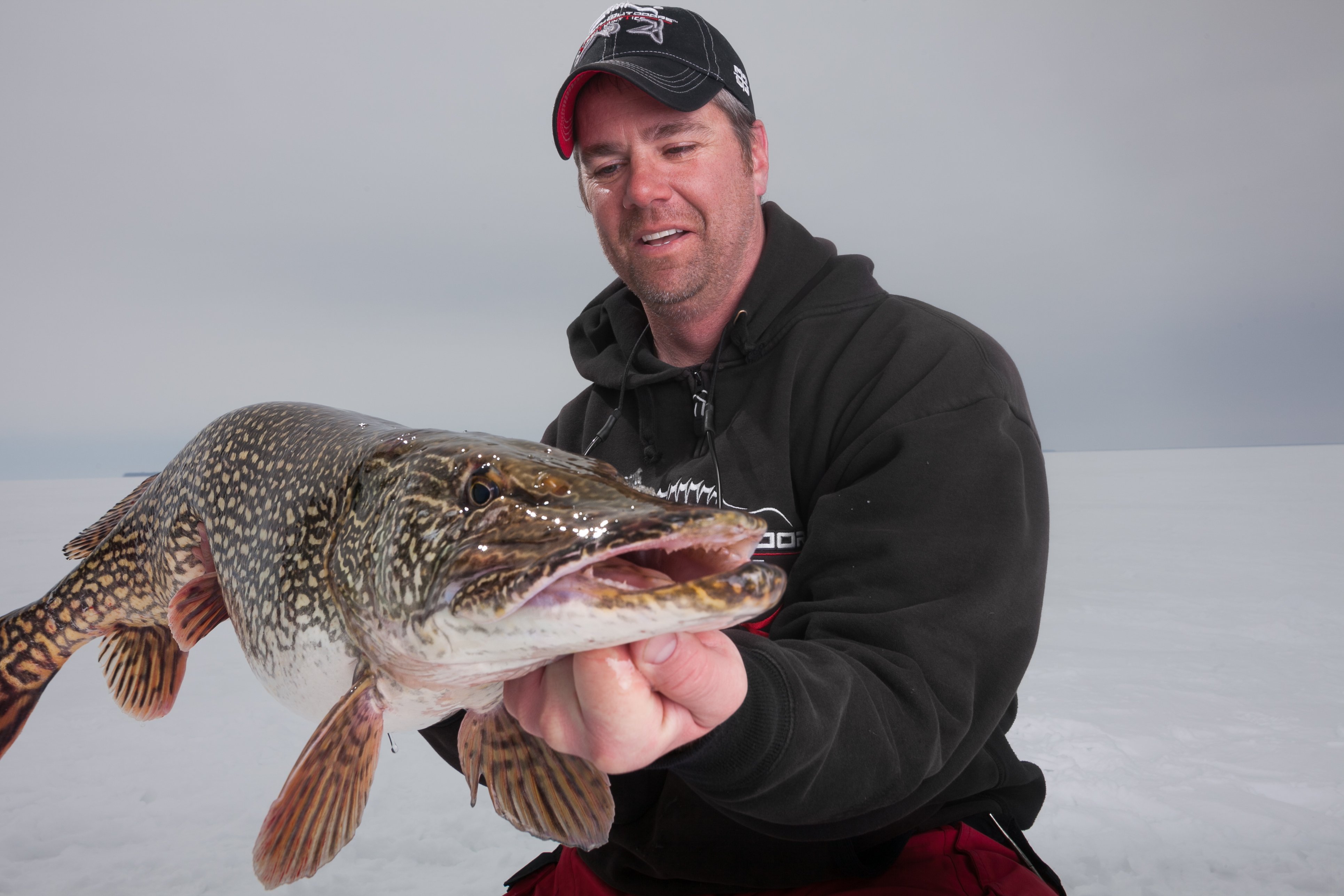 Proper hold for Pike/Muskie - Muskie & Pike - Muskie & Pike