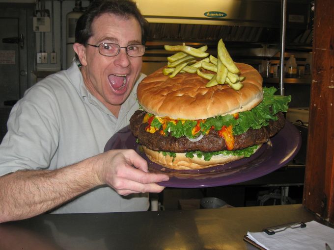 صور أكبر شطآئر الهامبرغر بالعالم Burger