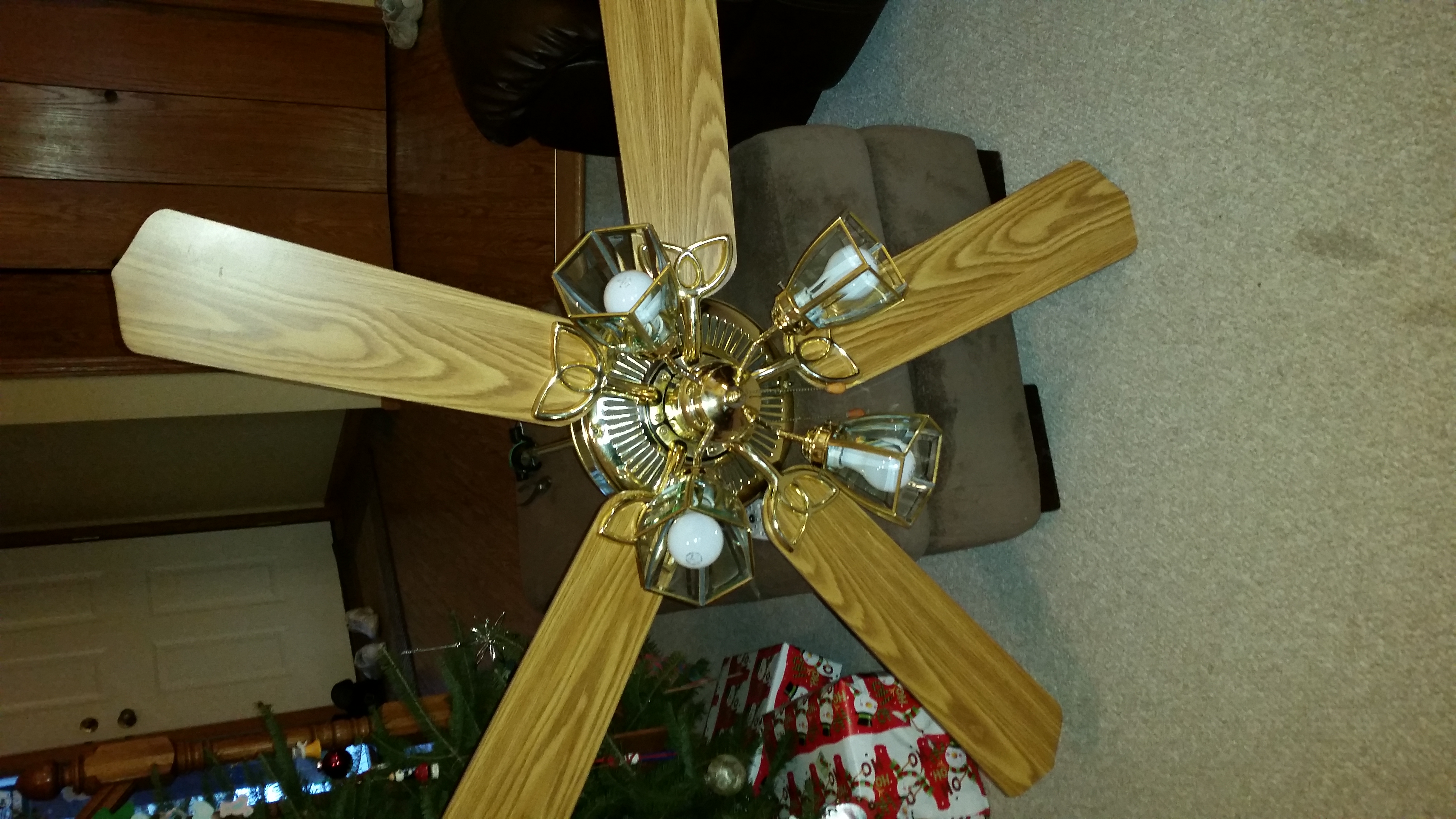 Matching lights, chandelier and ceiling fan for sale - Classified Ads