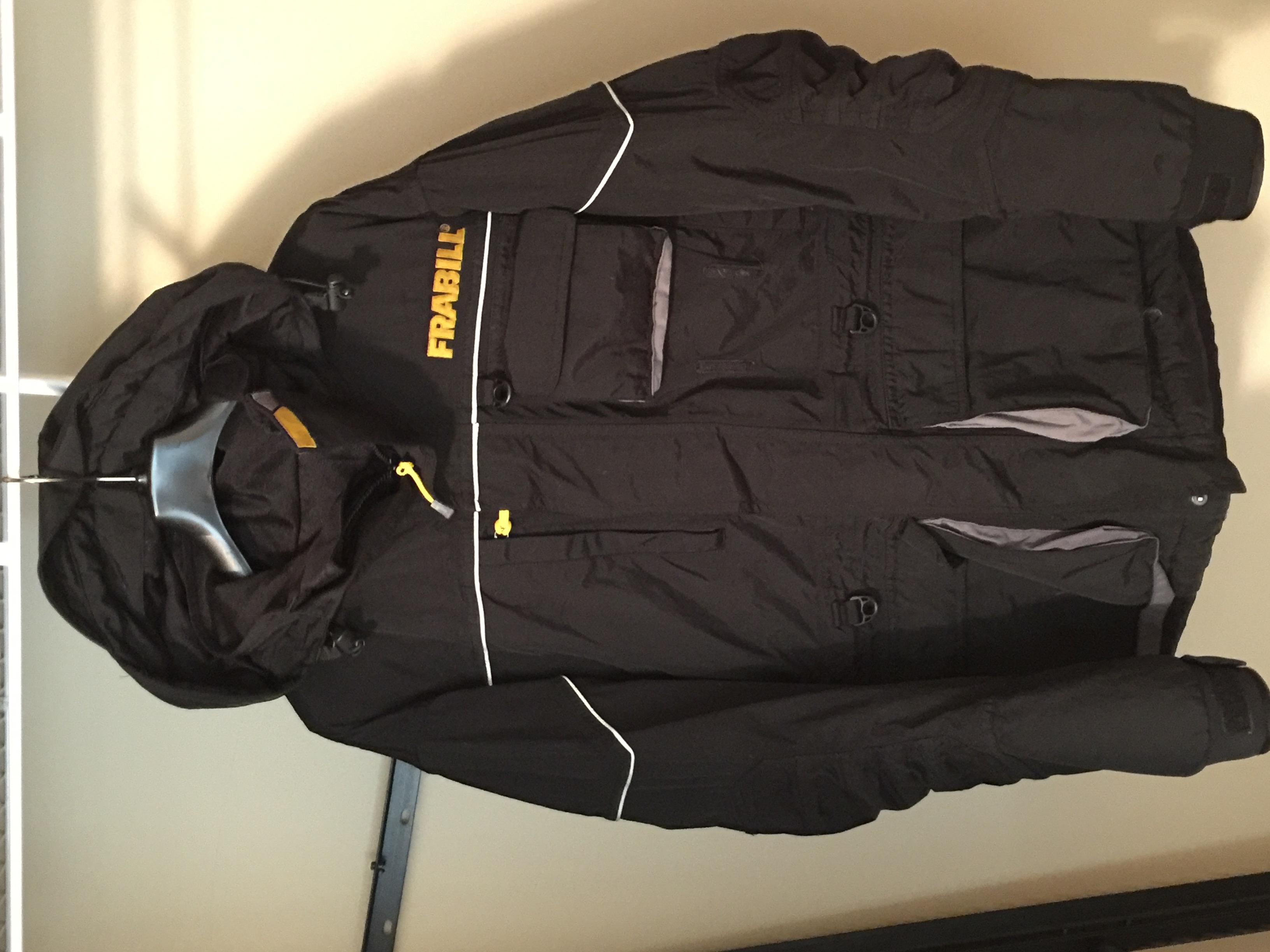 Frabill Heavy Ice Fishing Suit Size Medium (Make Offer