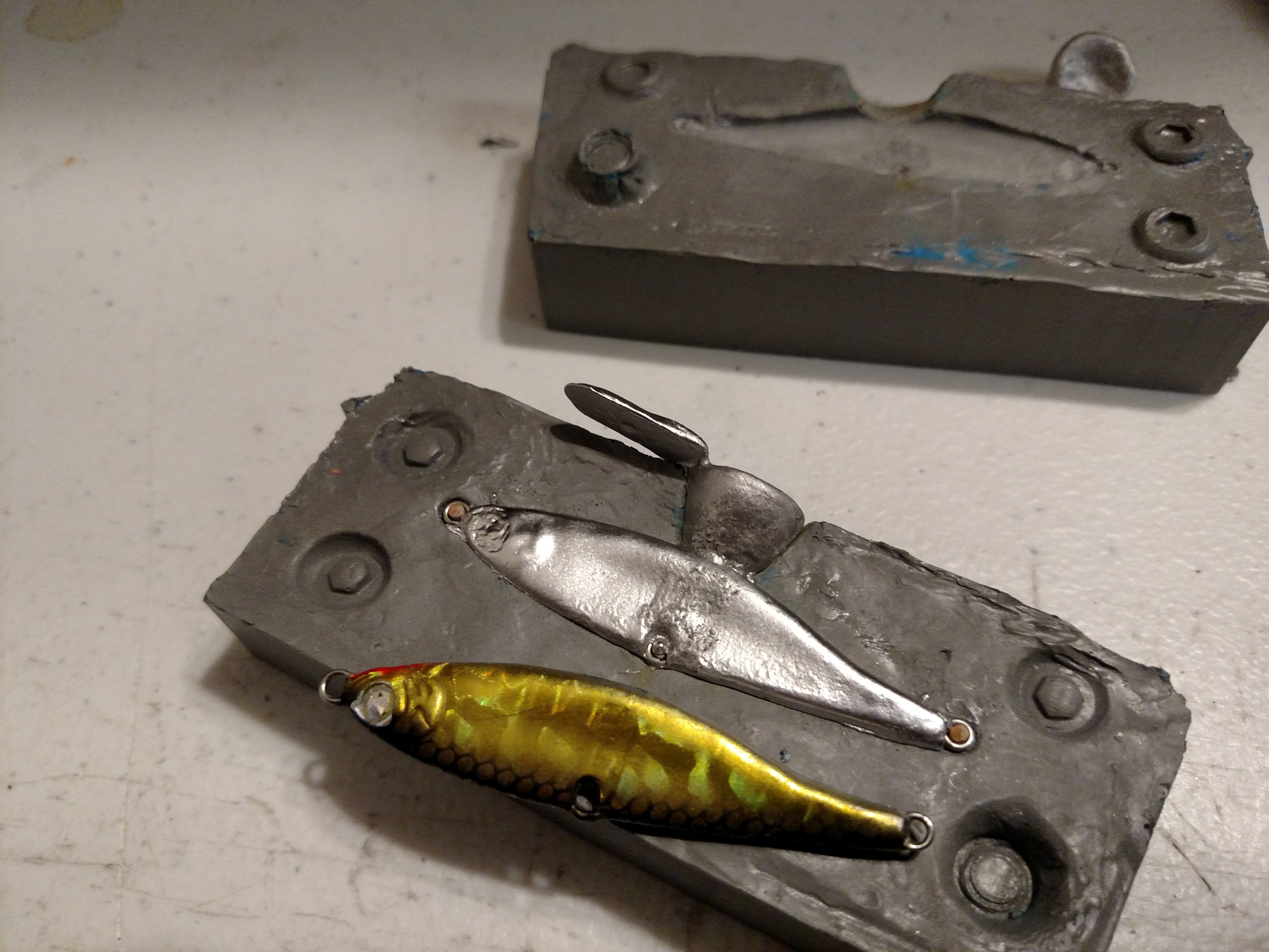 1/2oz Vibrating Blade Bait Custom Paint Fishing Lures Sonar