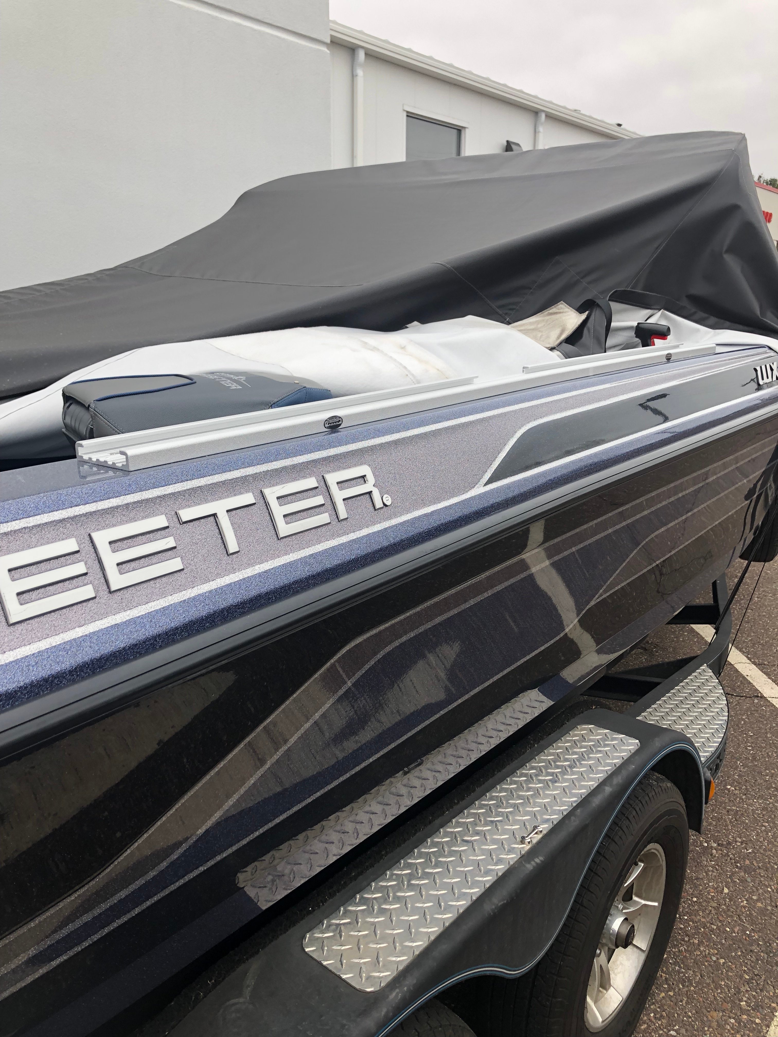 Track mounted rod holder recommendations for WX2060 - Skeeter Boats -  Skeeter Boats