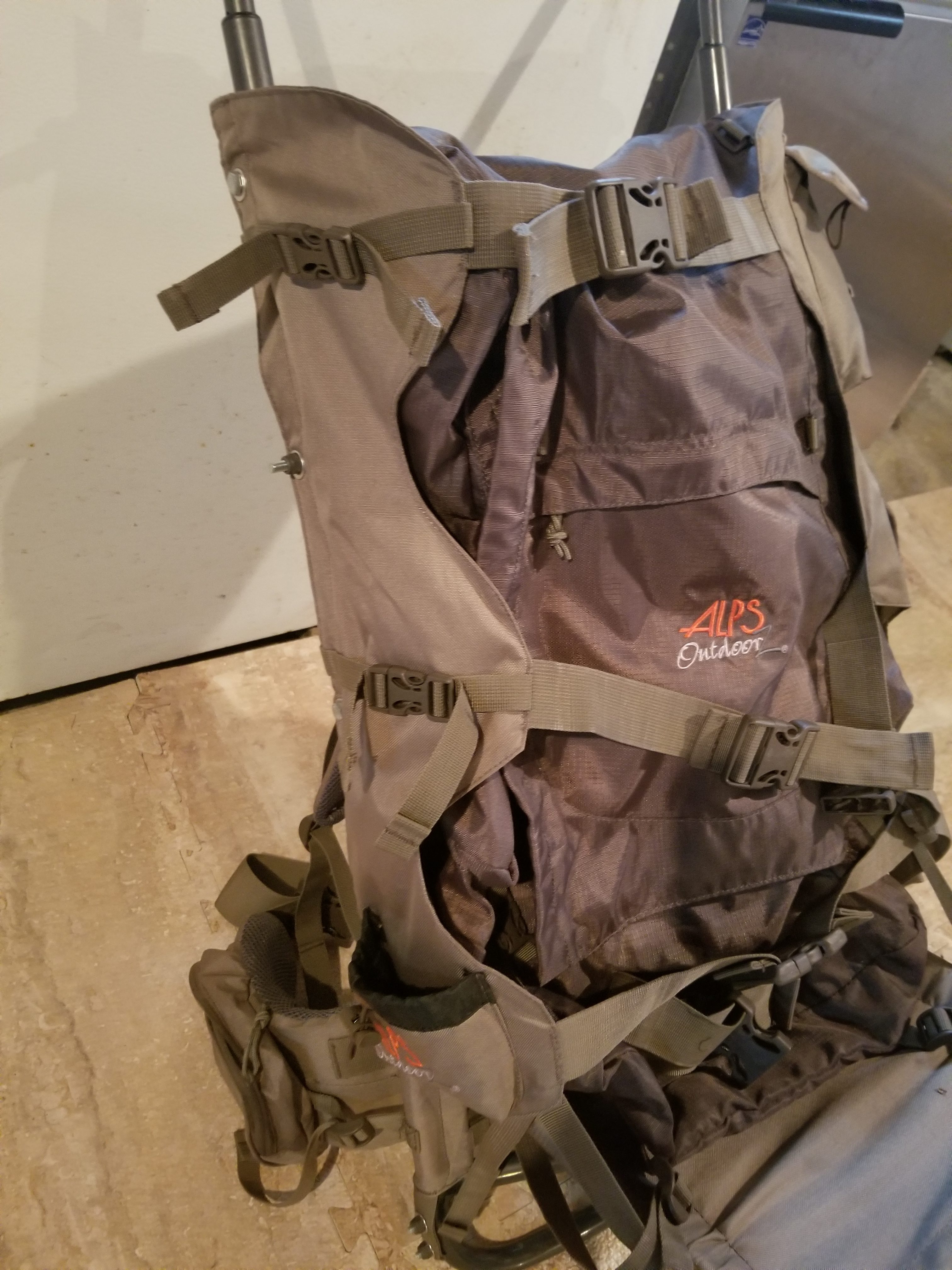 Alps Outdoorz frame pack Classified Ads In Depth Outdoors