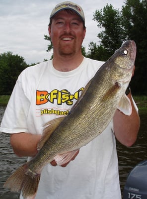 Try a spoonplug…. - Mississippi River – Walleye - Mississippi