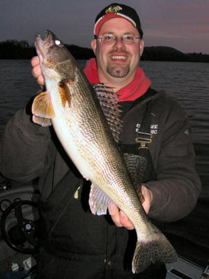 Lake Wisconsin Fall “Hawg Size” Saugers - Fishing Reports