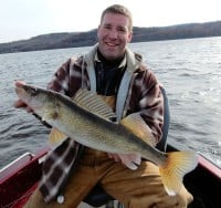 11-02-14 Merrick Shapiro with a skinny 26" walleye